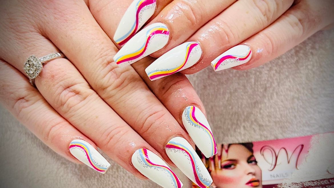 NAIL ART